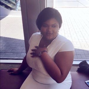 Meet your Posher, Abisola